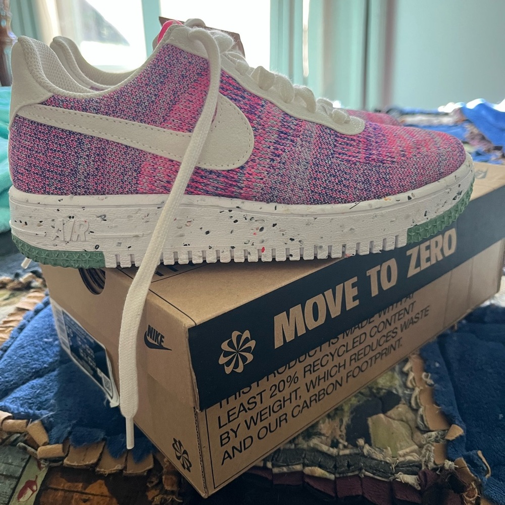 Nike Low-Top Sneaker - Pink, White & Green Accents